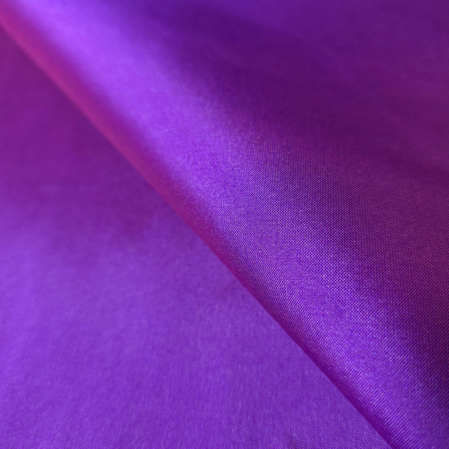 FAUX SILK LUXURY TAFFETA PURPLE RED