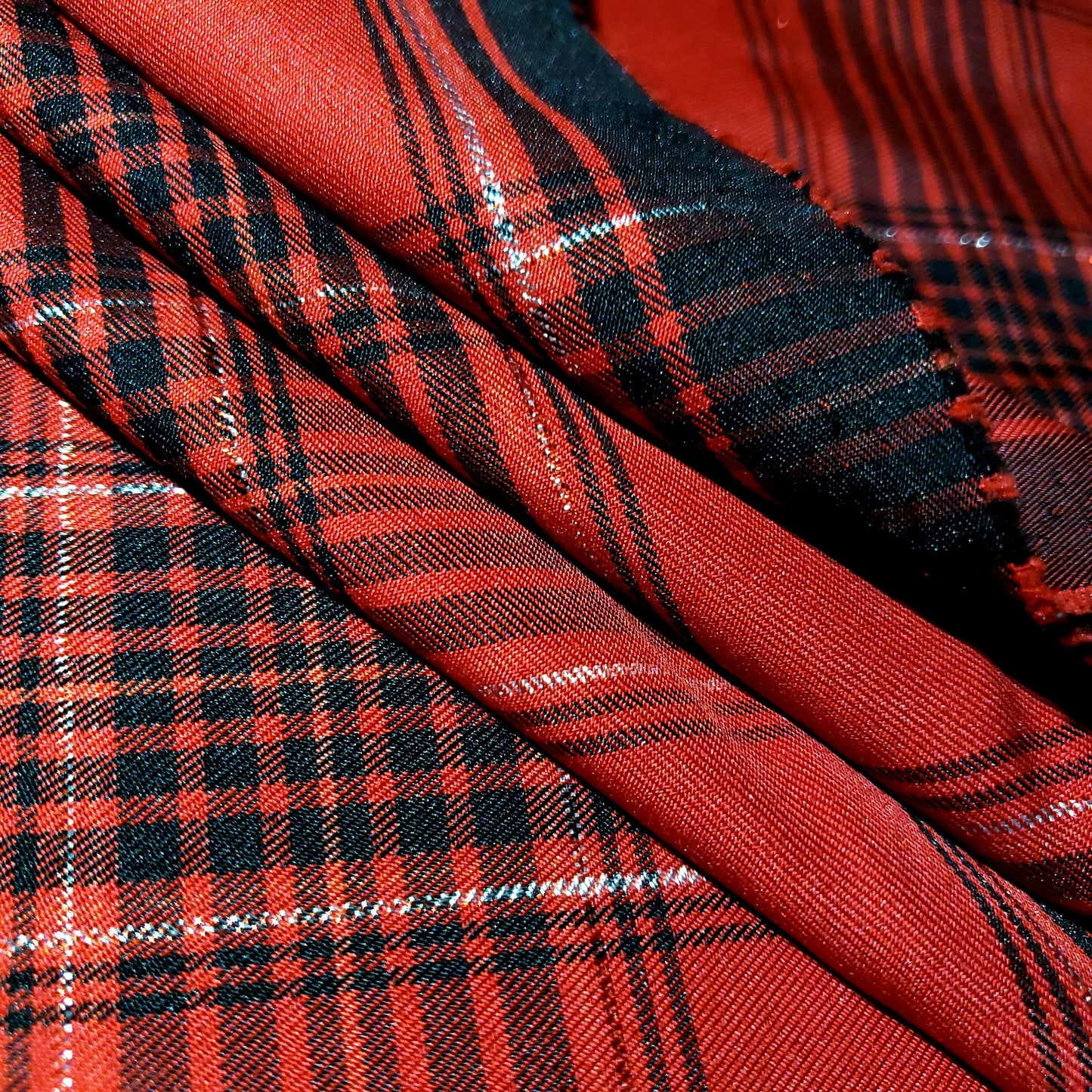 HOLIDAY POPLIN TARTAN PLAID RED BLACK SILVER