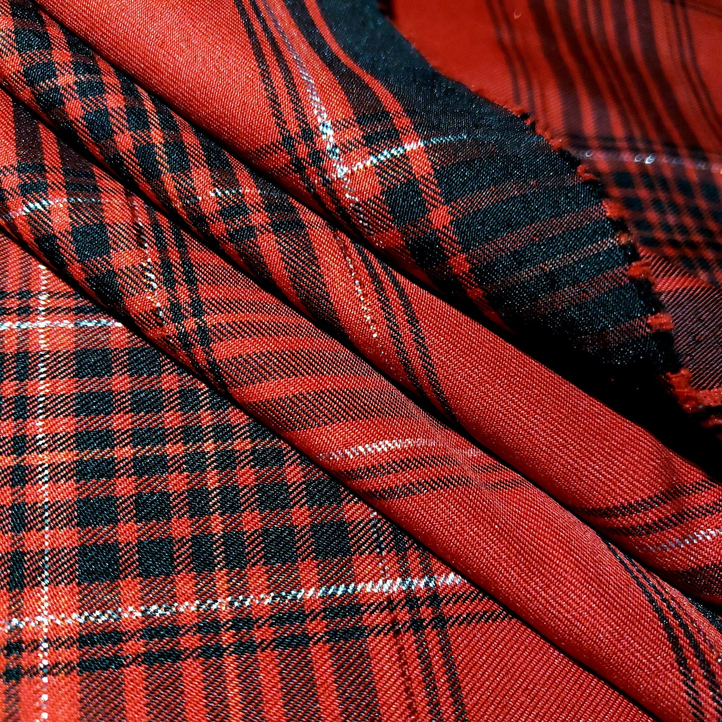 HOLIDAY POPLIN TARTAN PLAID RED BLACK SILVER