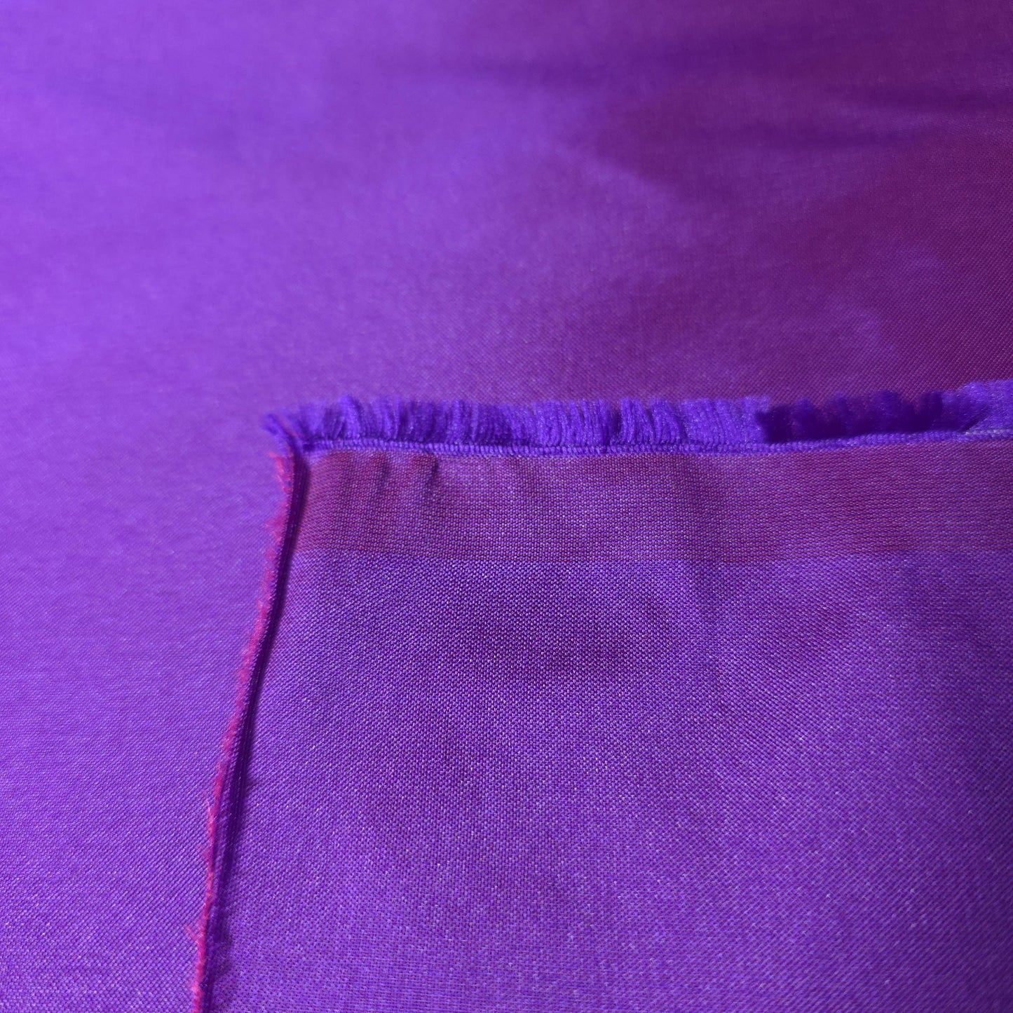 FAUX SILK LUXURY TAFFETA PURPLE RED