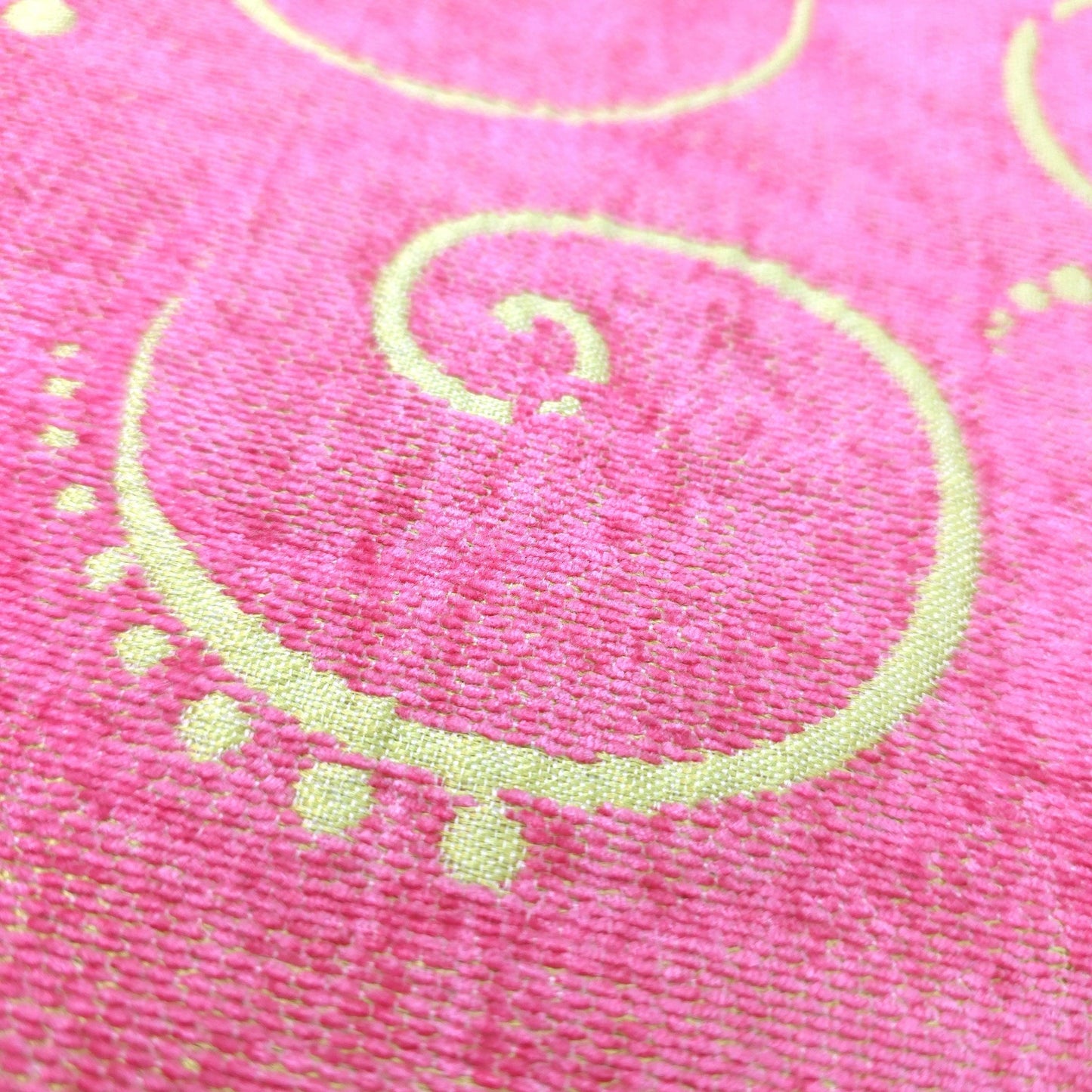 MEMPHIS JR SWIRL NEON PINK LIME CHENILLE