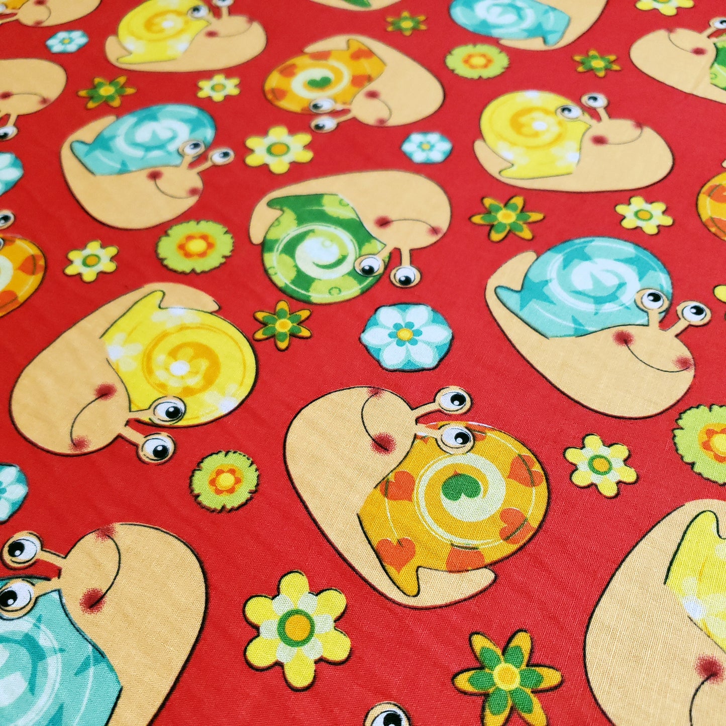 HAPPY SNAIL SPRING PRINT