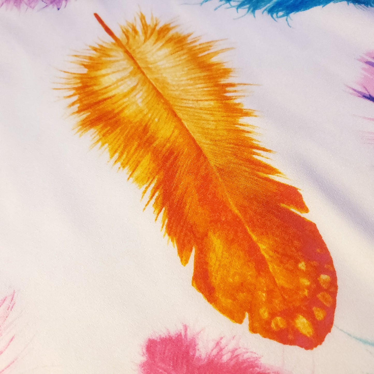 FEATHER VIBRANT CHIFFON PRINT