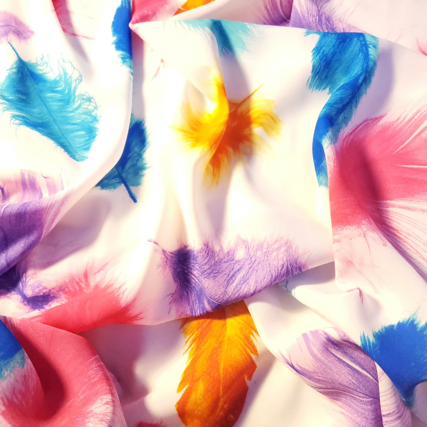 FEATHER VIBRANT CHIFFON PRINT