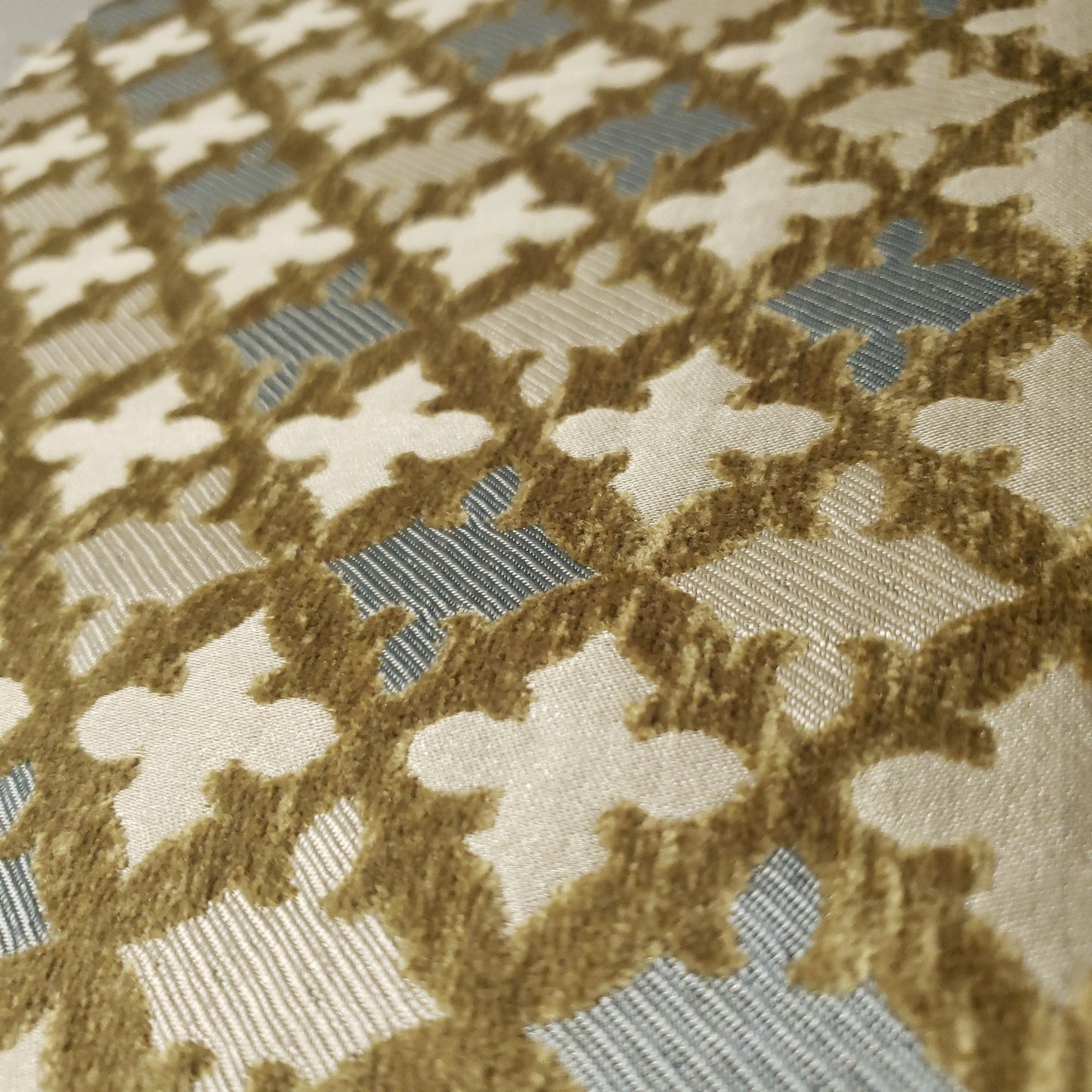 MEDIEVAL FLEUR LATTICE REVERSIBLE UPHOLSTERY