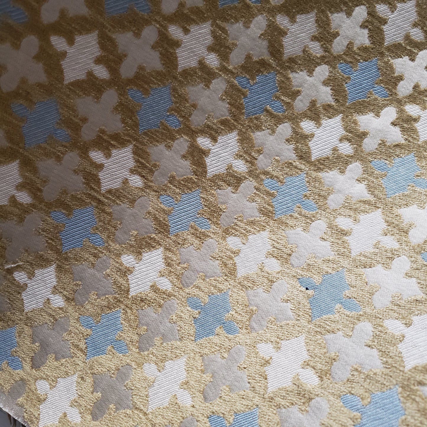 MEDIEVAL FLEUR LATTICE REVERSIBLE UPHOLSTERY