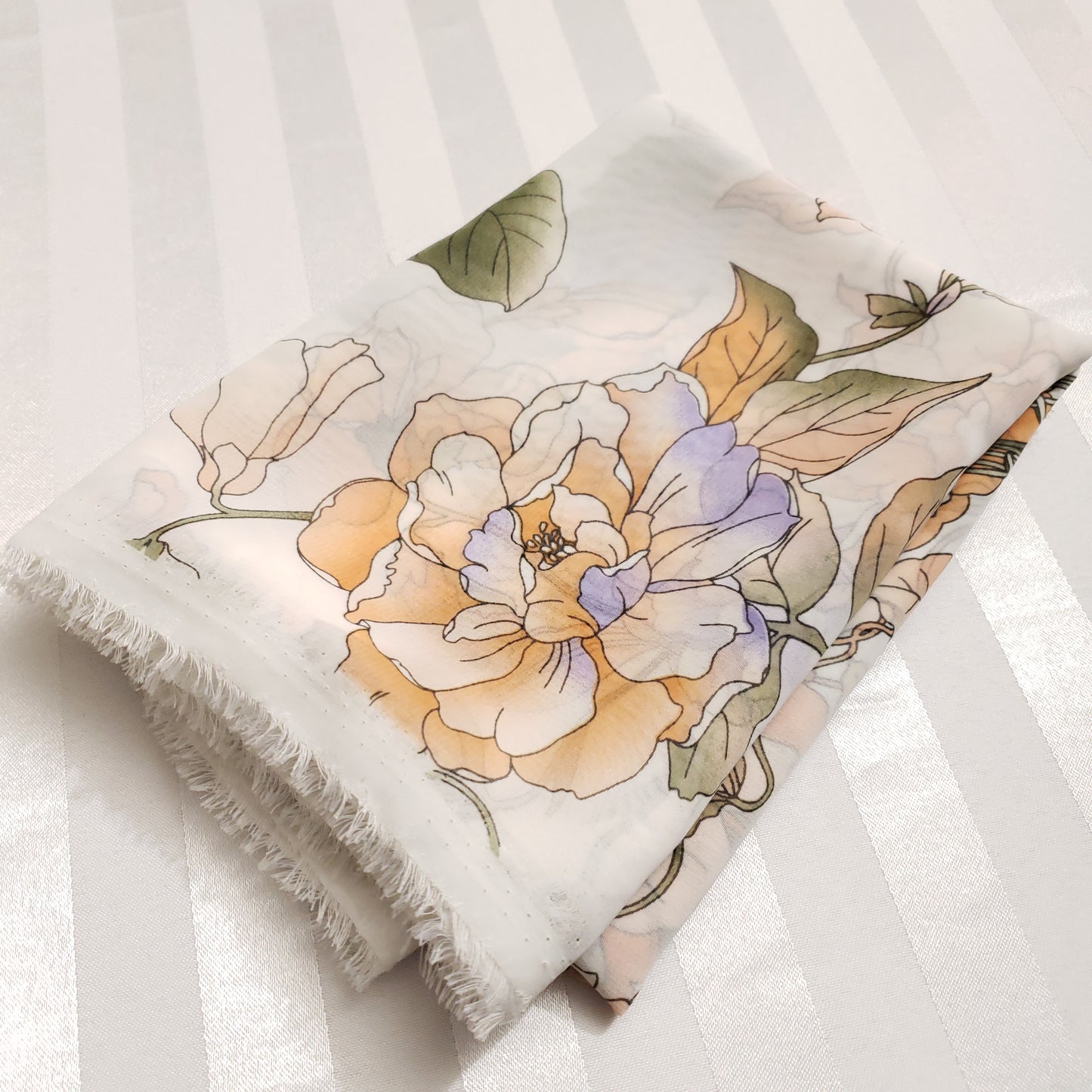 WATERCOLOR PEONE CHIFFON WHITE