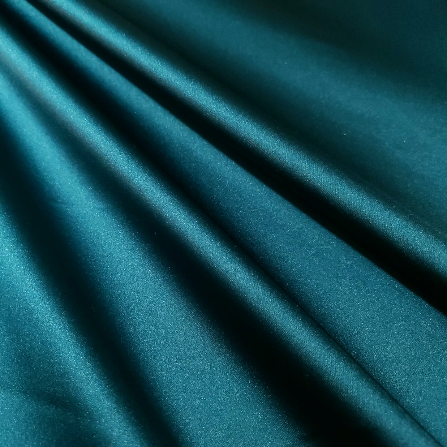 SOFT LUSTER STRETCH SATIN TEAL