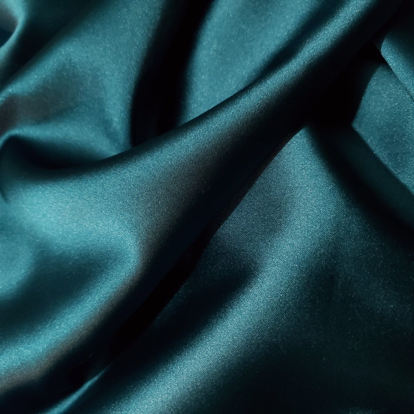 SOFT LUSTER STRETCH SATIN TEAL