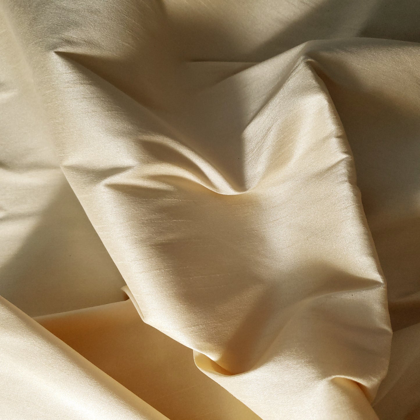 GOLD CHAMPAGNE FAUX SILK DUPIONI