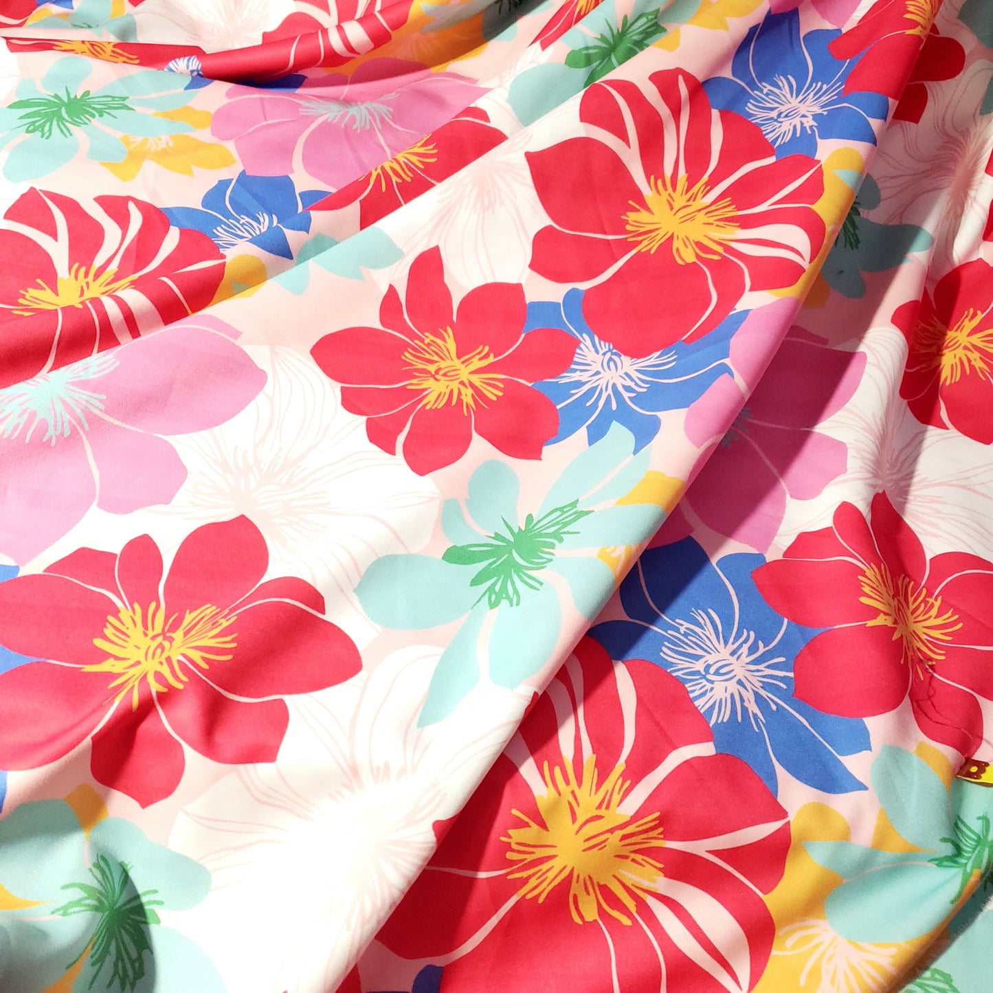 ARTHOUSE FLORAL BROADCLOTH