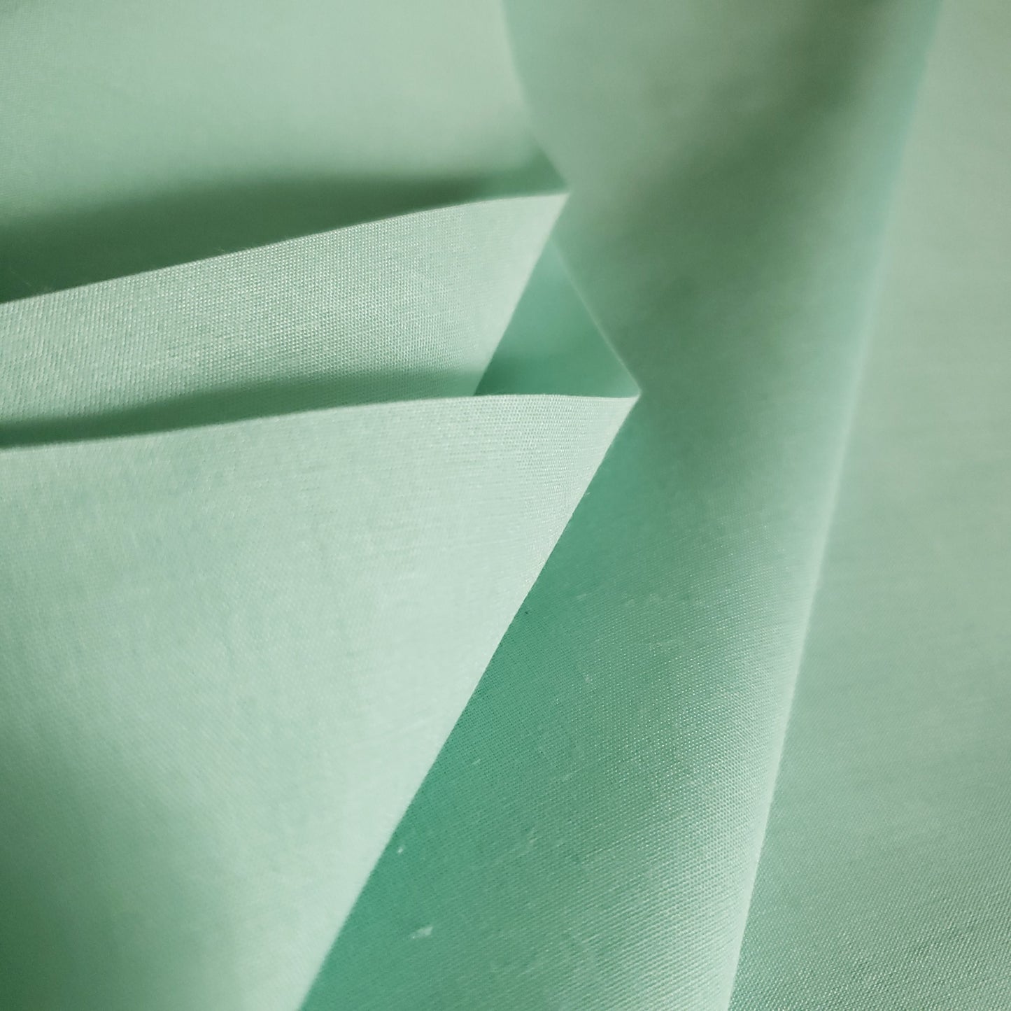 COTTON BLEND BROADCLOTH GREEN AQUA