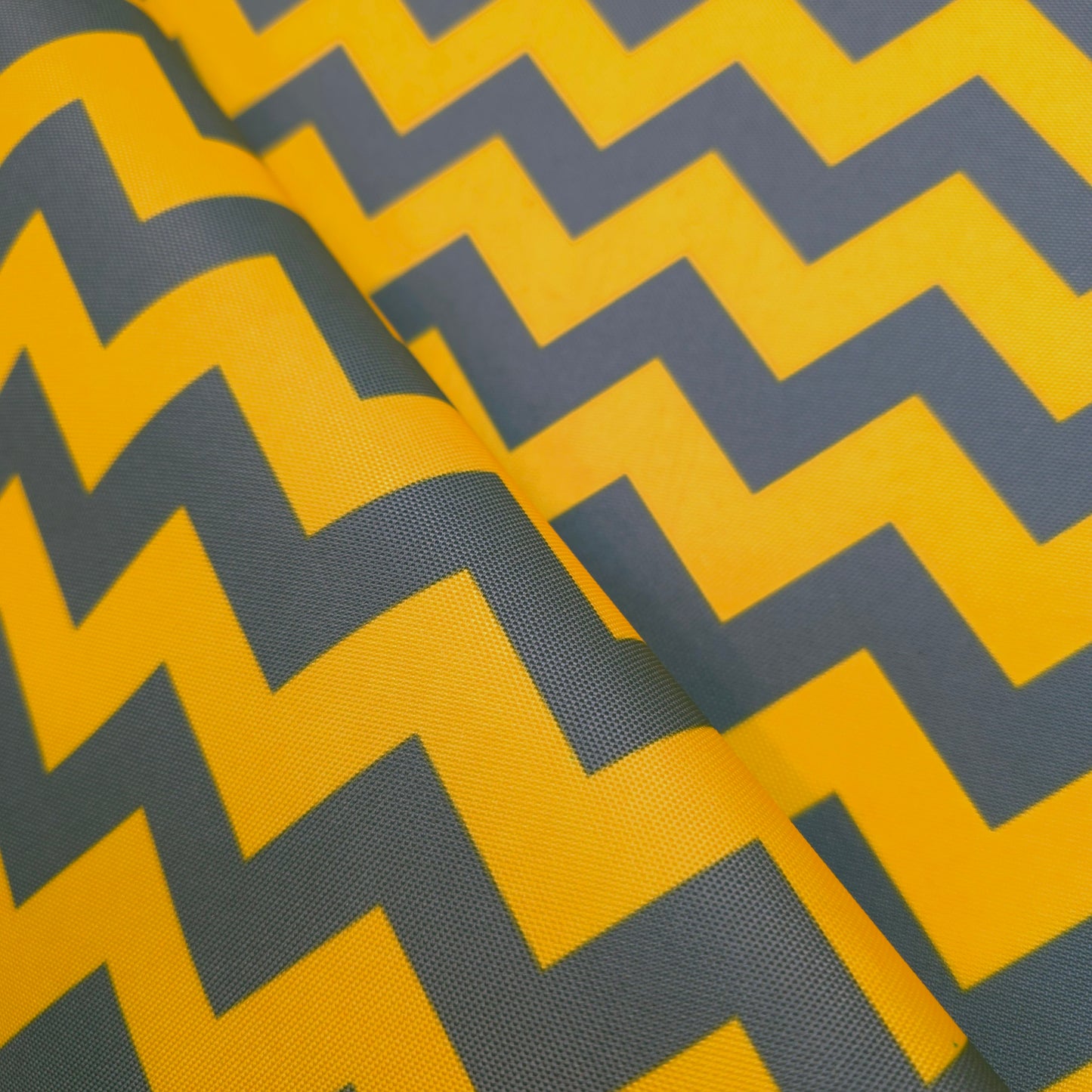 METROPOLITAN CHEVRON OUTDOOR GRAY YELLOW
