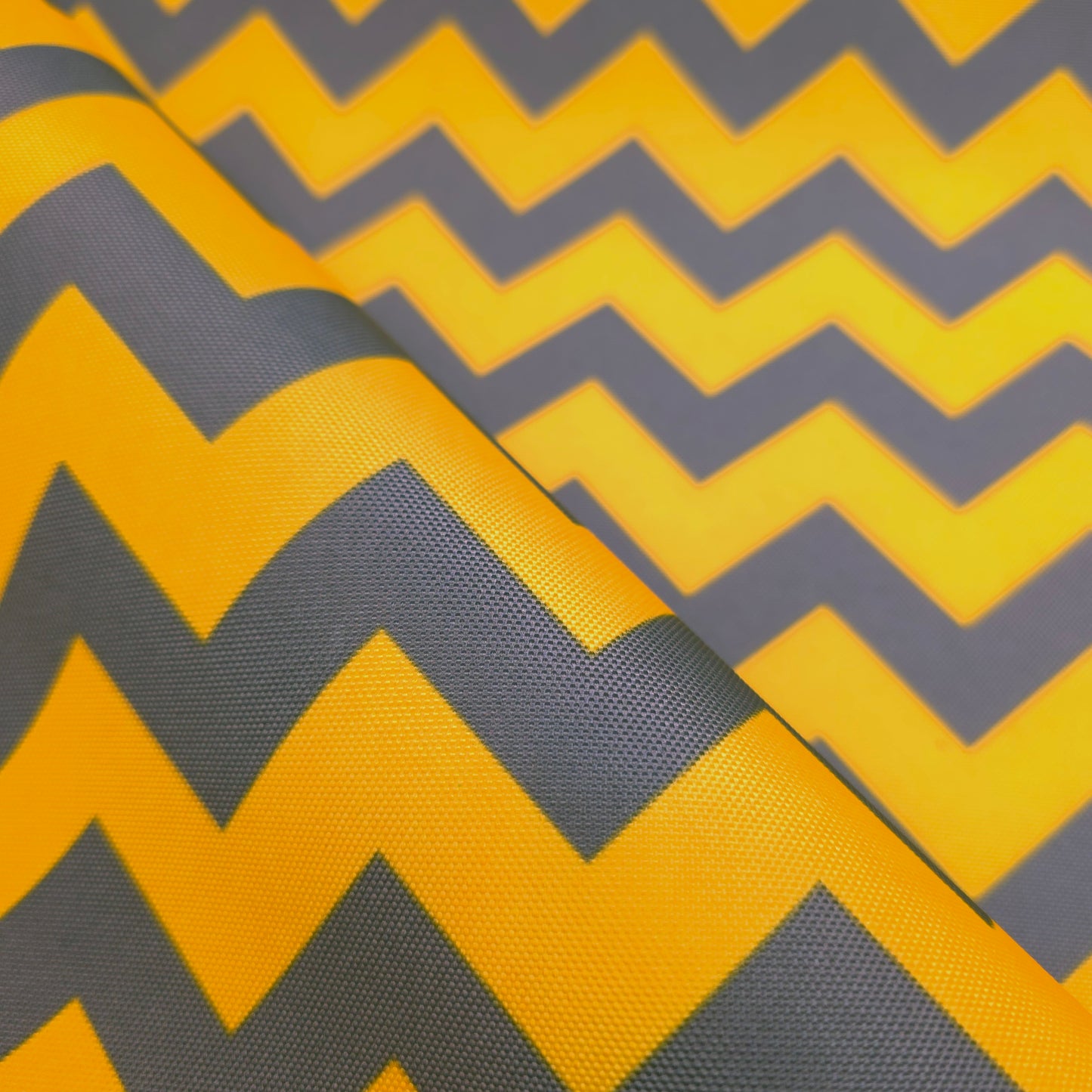 METROPOLITAN CHEVRON OUTDOOR GRAY YELLOW