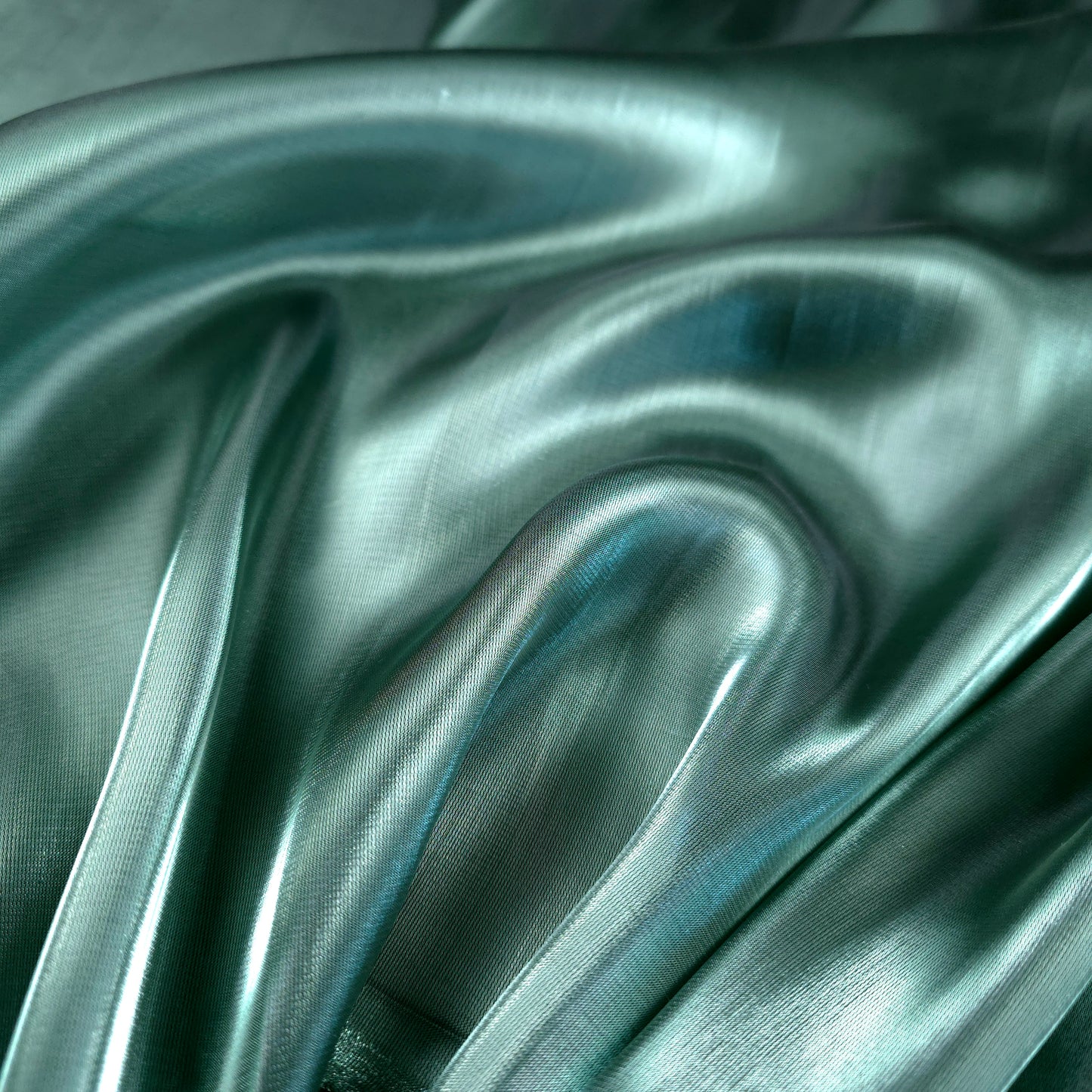 GREEN LAGOON LIQUID SIMMER ORGANZA