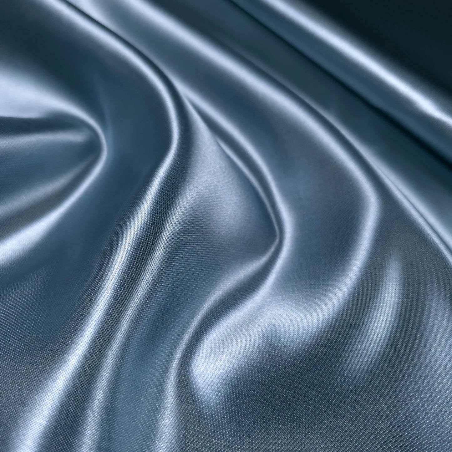 HEAVY 8oz GLOSSY SATIN BLUE DENIM