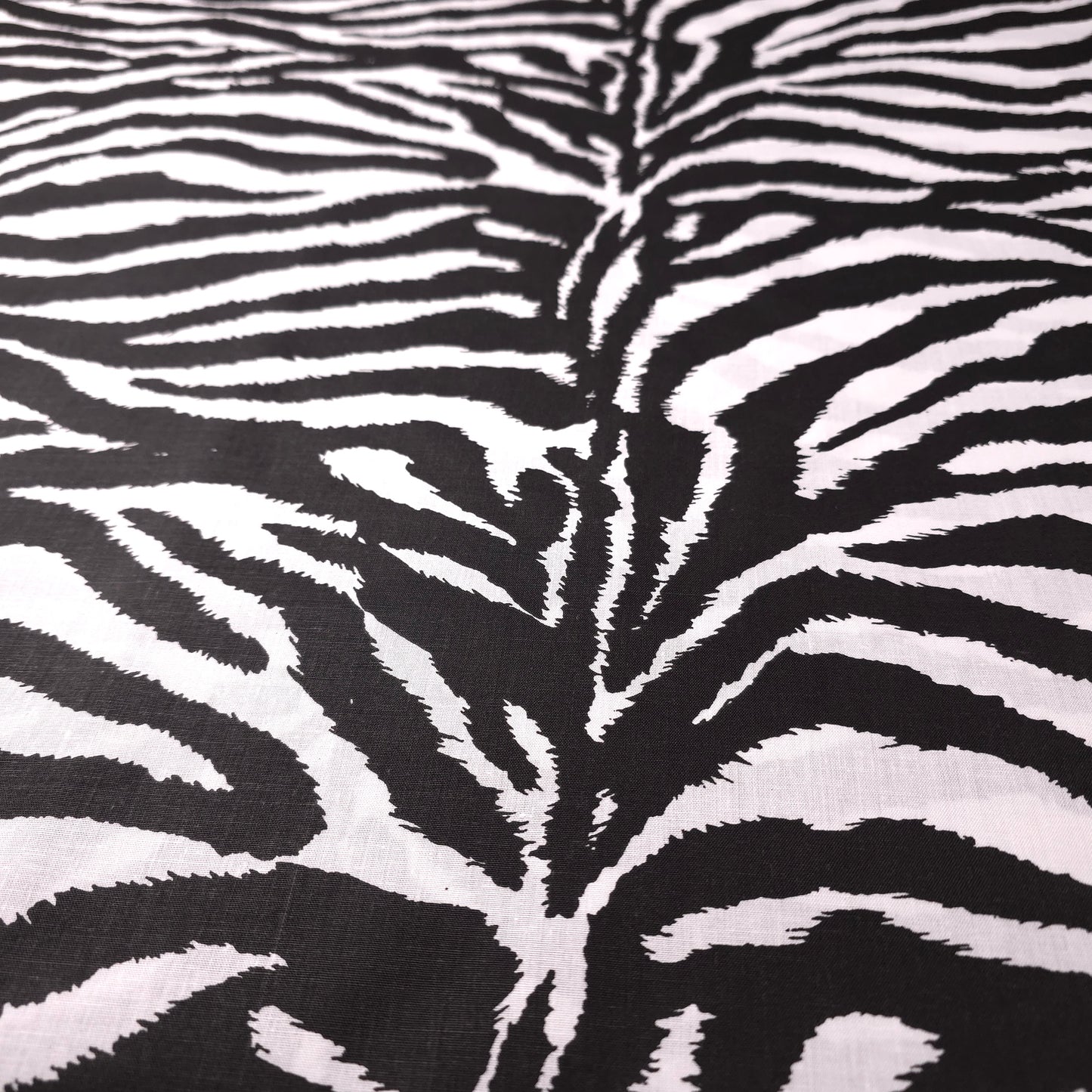 ANIMAL PRINT ZEBRA POLYCOTTON