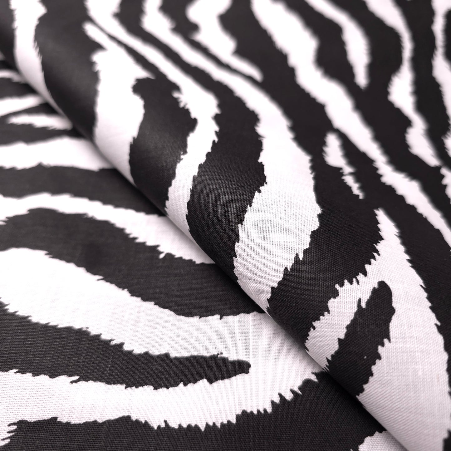 ANIMAL PRINT ZEBRA POLYCOTTON