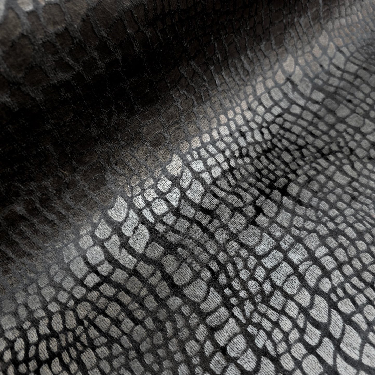 BLACK CROCODILE SEMIGLOSS UPHOLSTERY VELVET