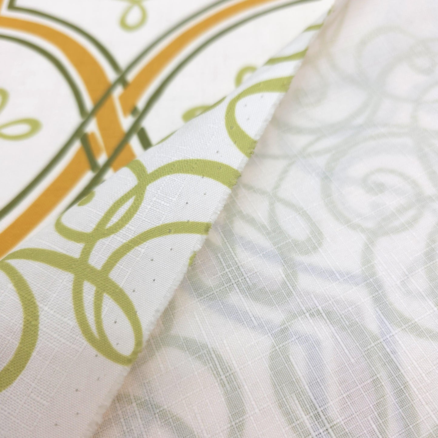 OGEE SYMPHONEY FUX LINEN MEDALLION