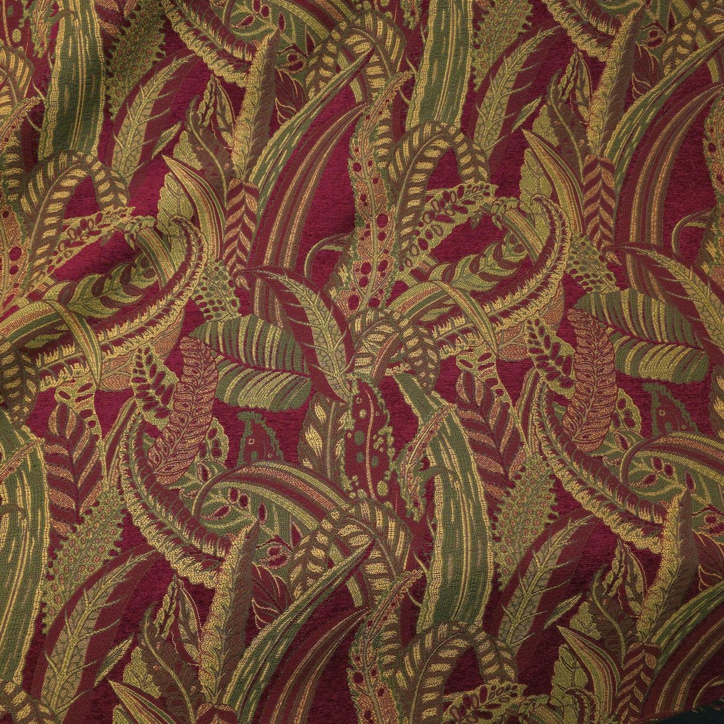 JUNGLE FERN CHENILLE BURGUNDY GOLD