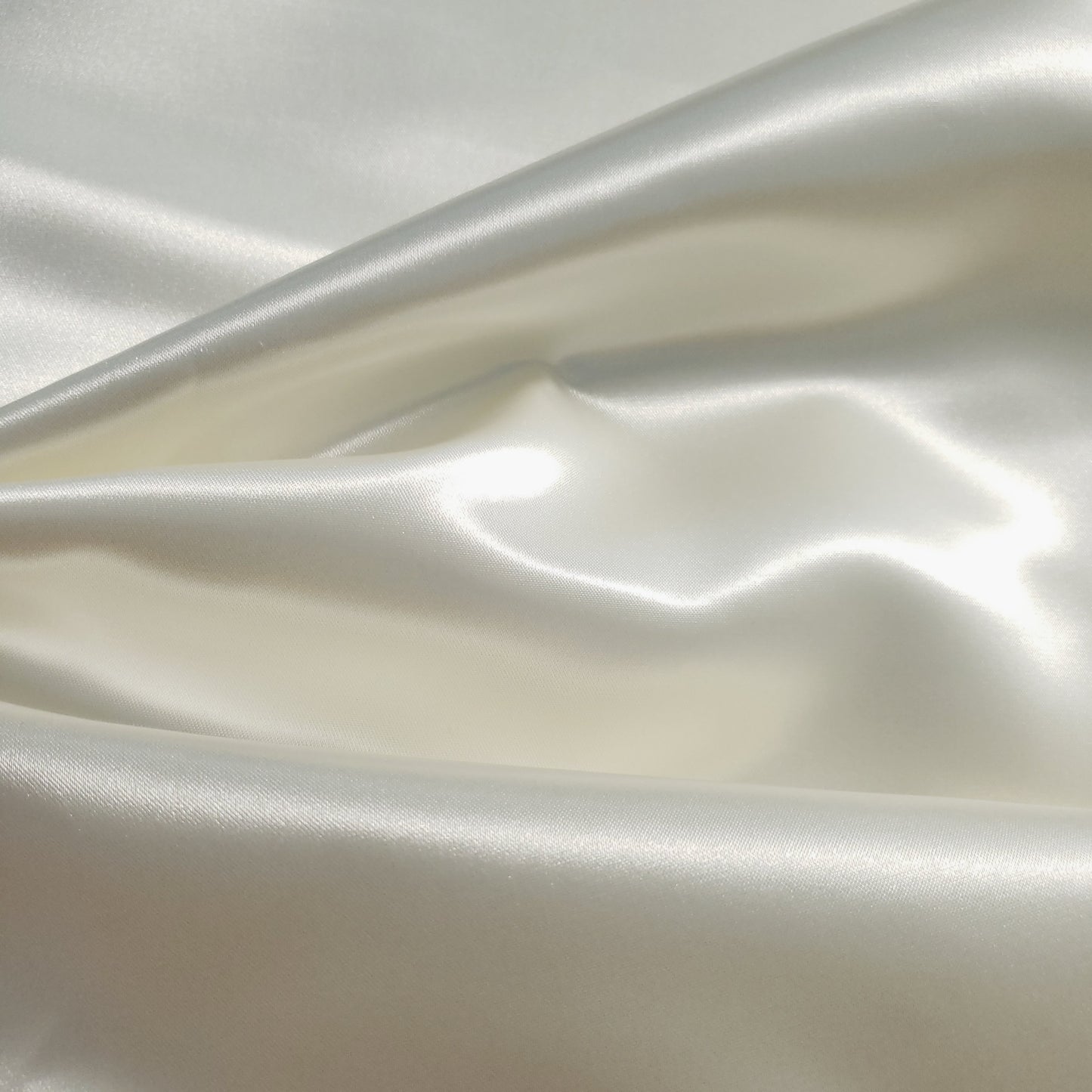 HEAVY 8oz GLOSSY SATIN IVORY