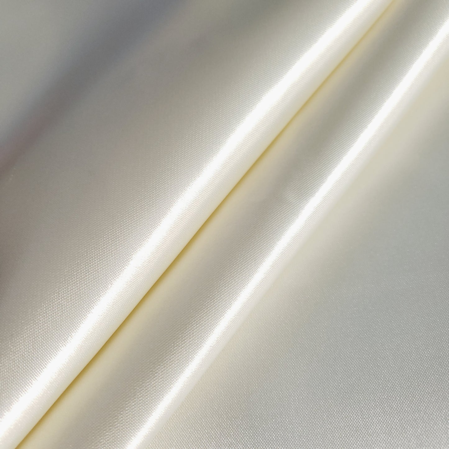 HEAVY 8oz GLOSSY SATIN IVORY