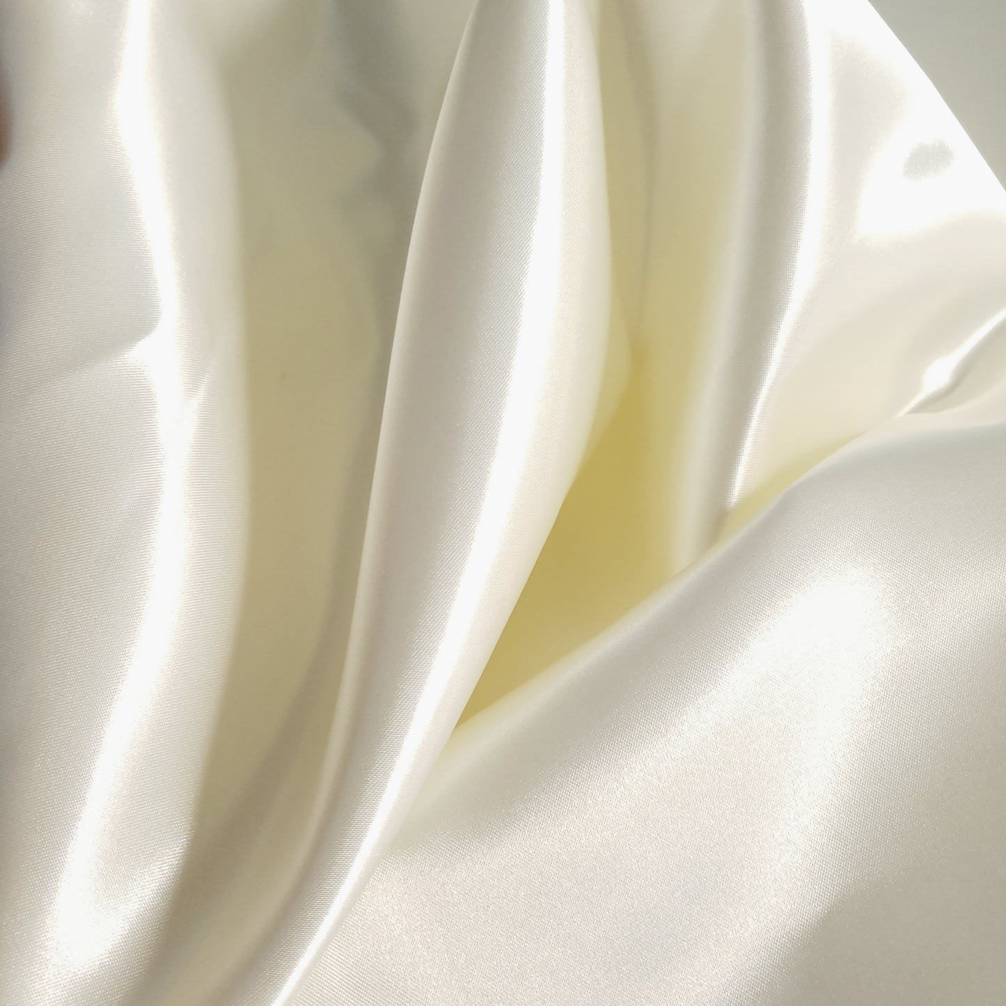 HEAVY 8oz GLOSSY SATIN IVORY