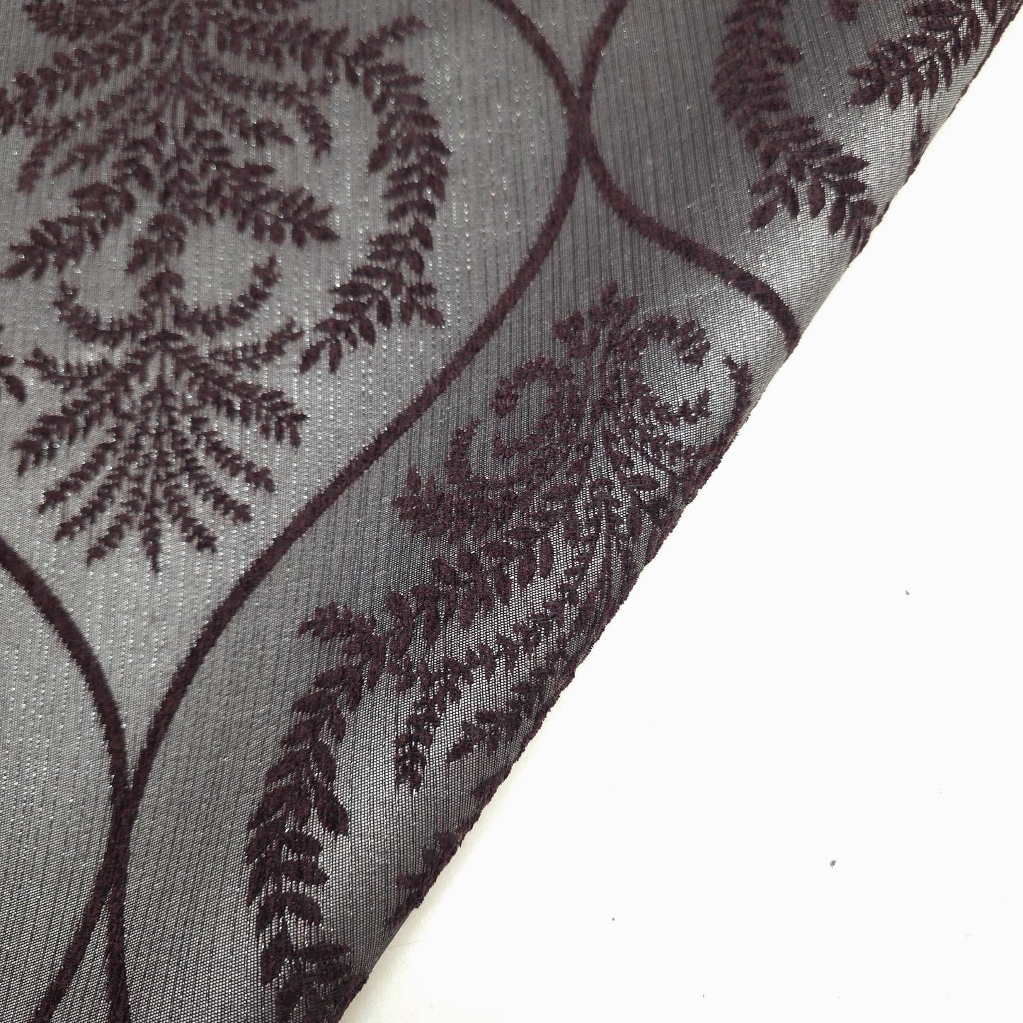 REGAL LAUREL OGEE MEDALION CHENIELLE BURGUNDY WINE