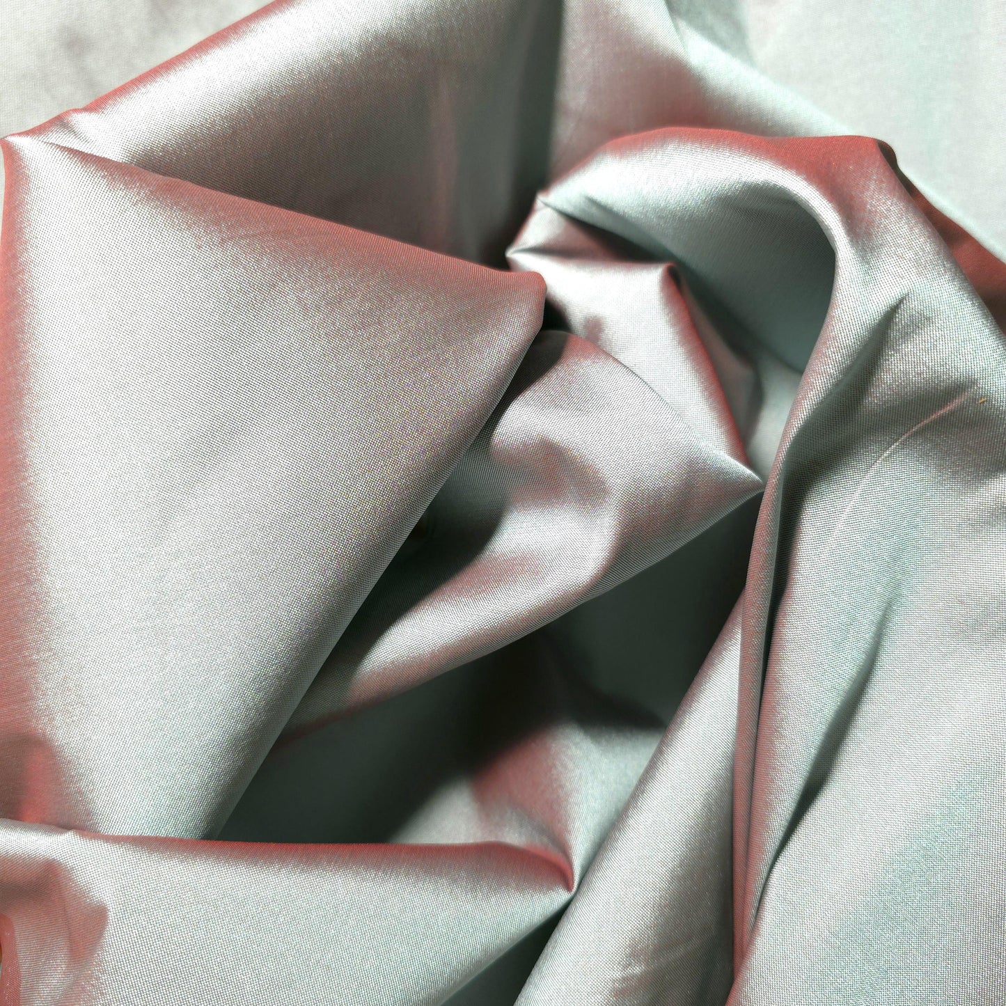 FAUX SILK LUXURY TAFFETA RED MINT LEAF