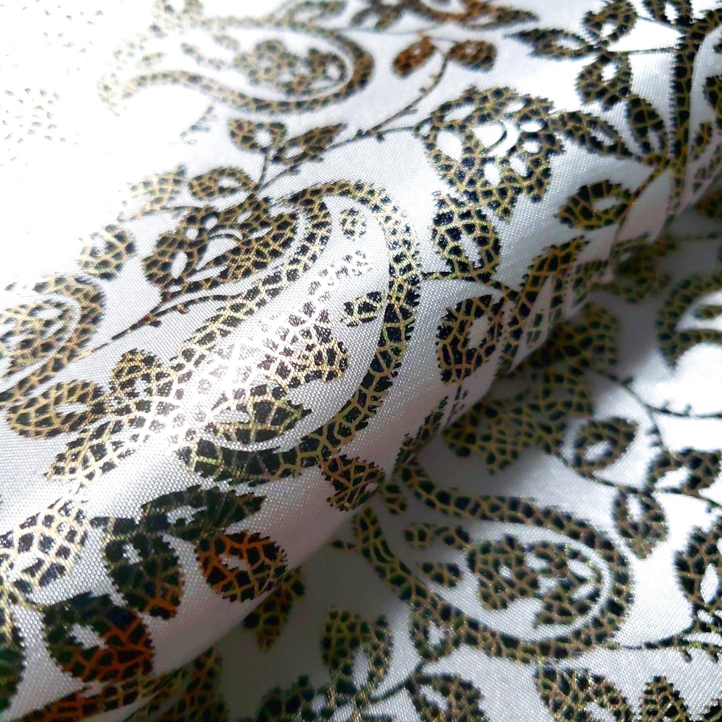 GOLD WHITE METALLIC GLOSS SATIN