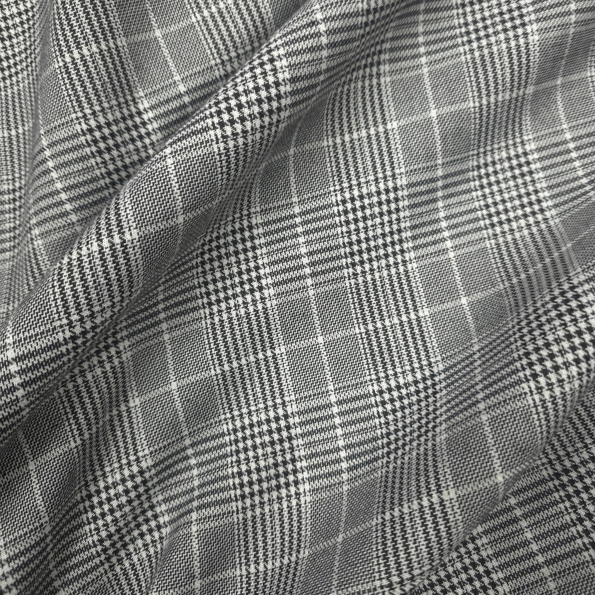 GREY BLACK WHITE HOUNDSTOOTH PLAID COTTON BLEND SUITING FABRIC