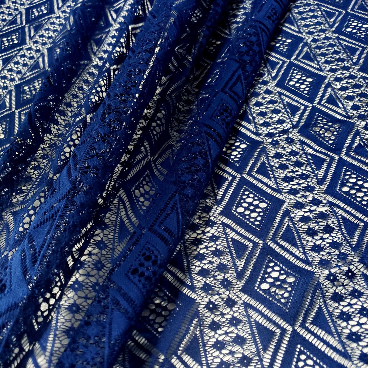 DIAMOND STRIPE LACE ROYAL BLUE