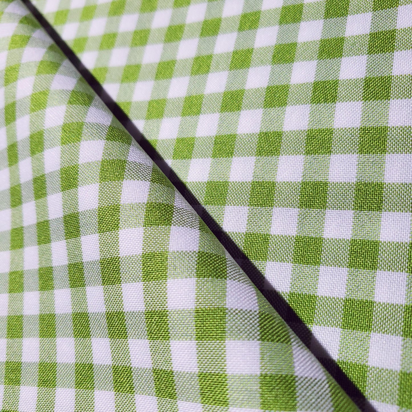 POLY POPLIN GREEN LIME SMALL GINGHAM