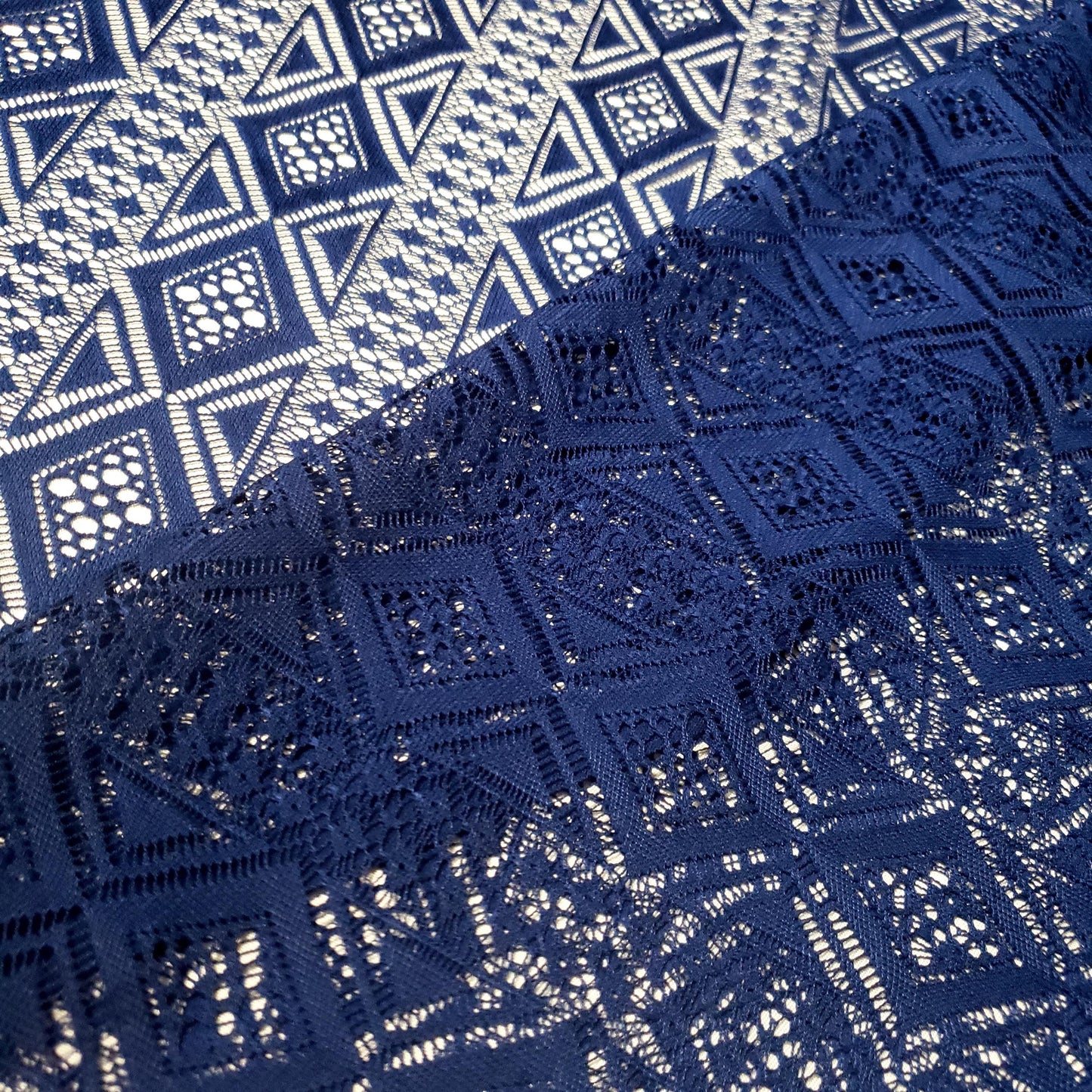 DIAMOND STRIPE LACE ROYAL BLUE