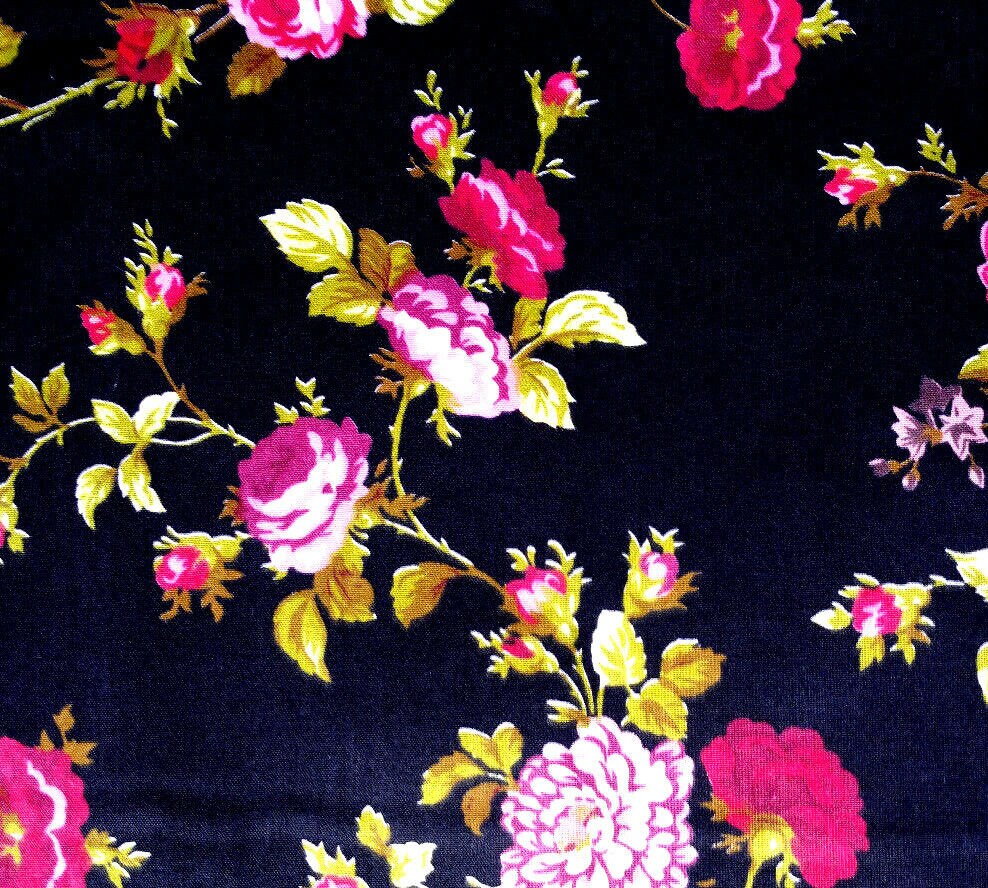 CASTILLE ROSES PRINT RED ON BLACK