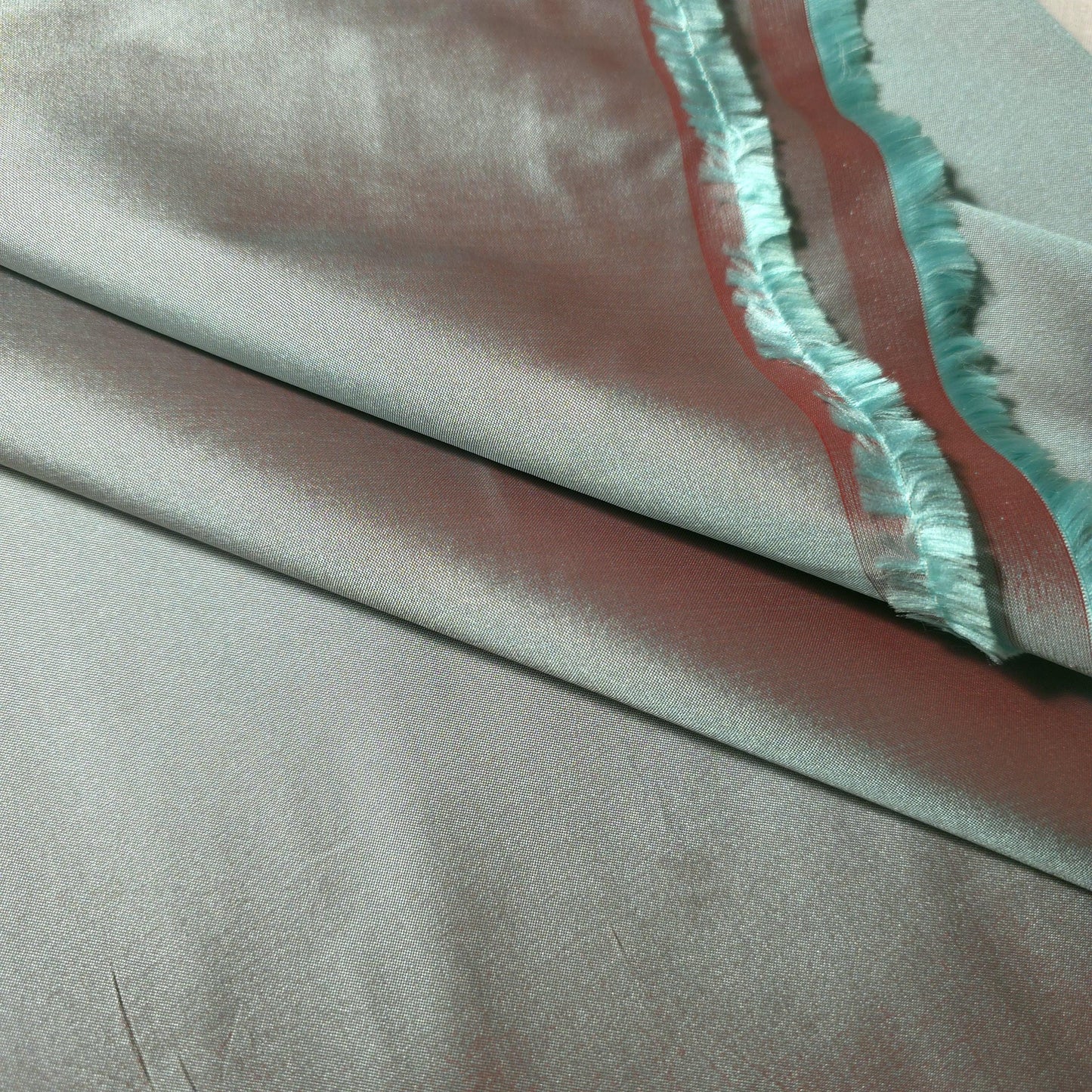FAUX SILK LUXURY TAFFETA RED MINT LEAF