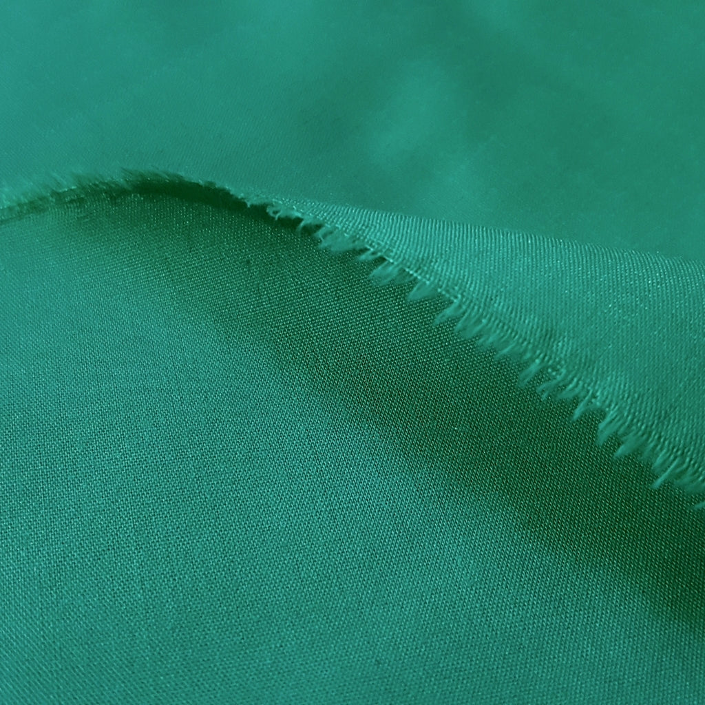 COTTON BLEND BROADCLOTH GREEN KELLY