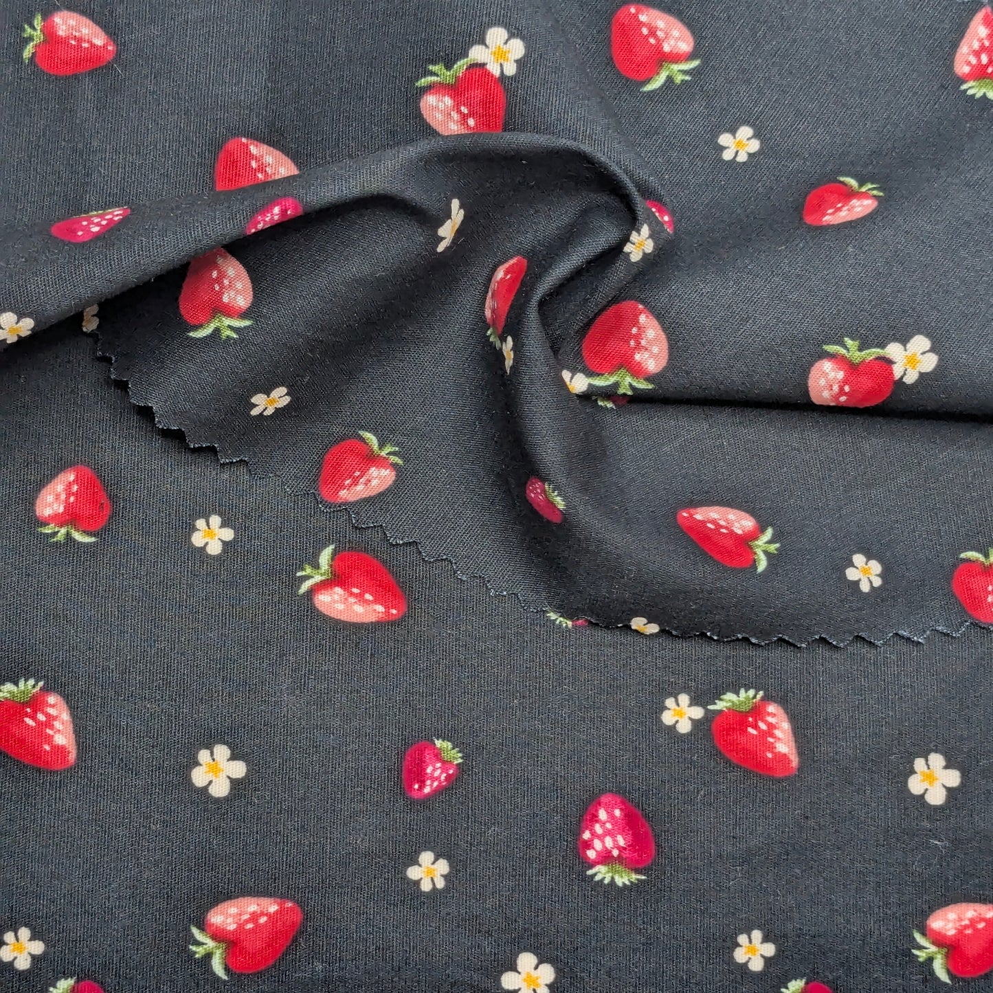 SUMMER STRAWBERRY STRETCH COTTON