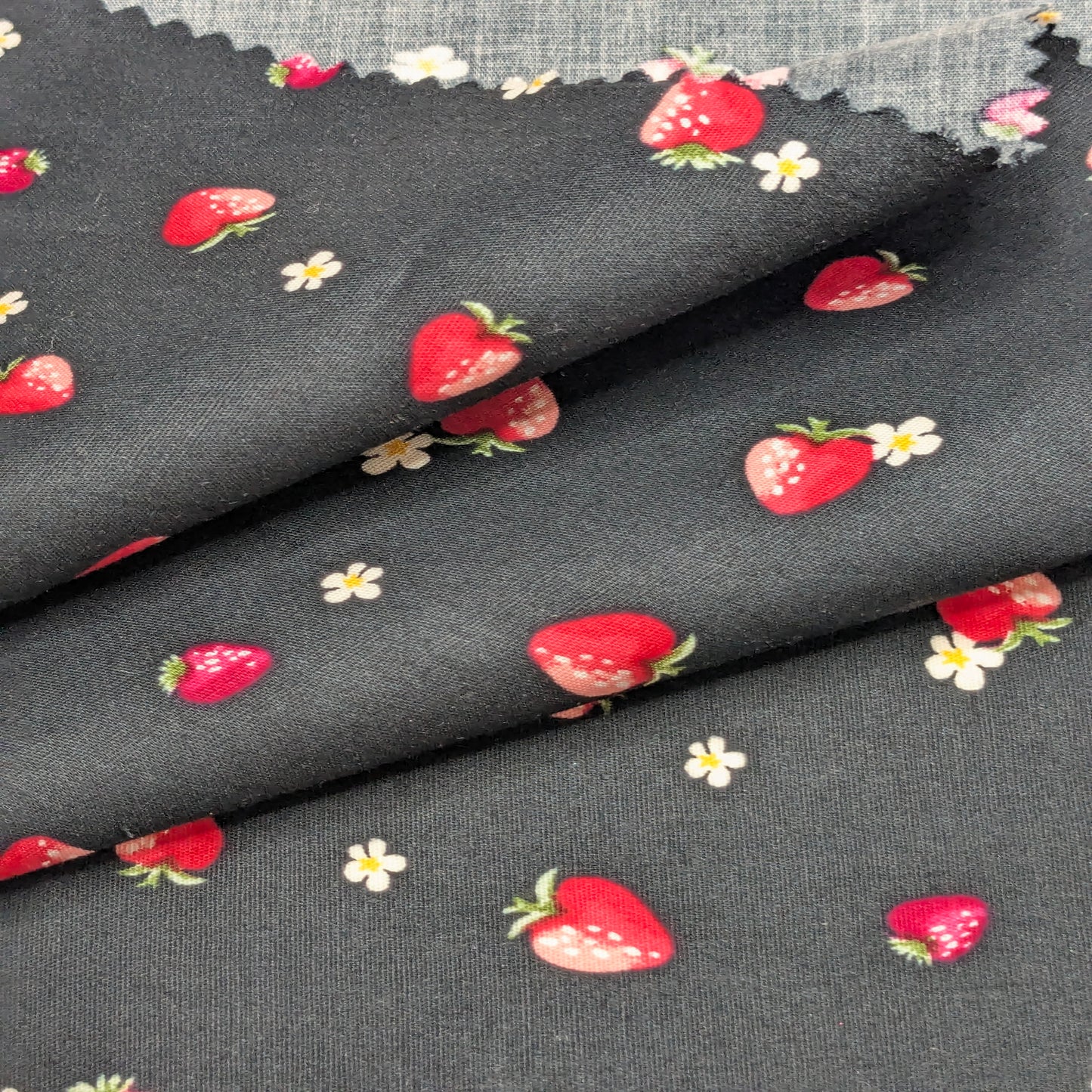 SUMMER STRAWBERRY STRETCH COTTON