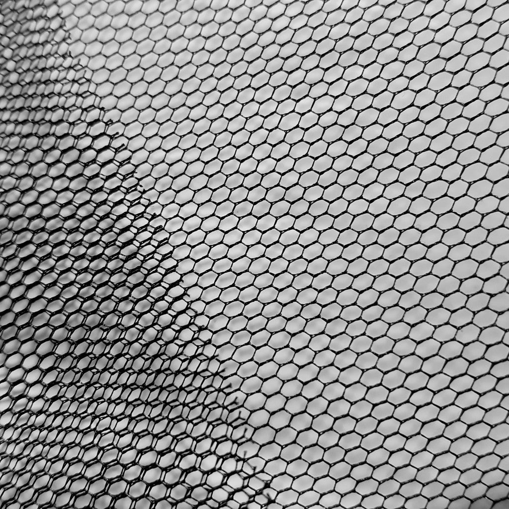 HARD NET HEX MESH BLACK