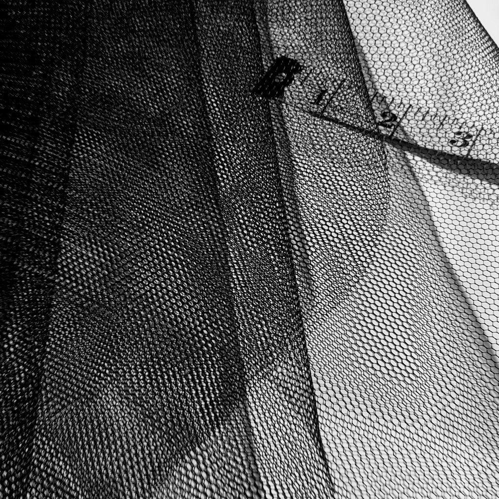 HARD NET HEX MESH BLACK
