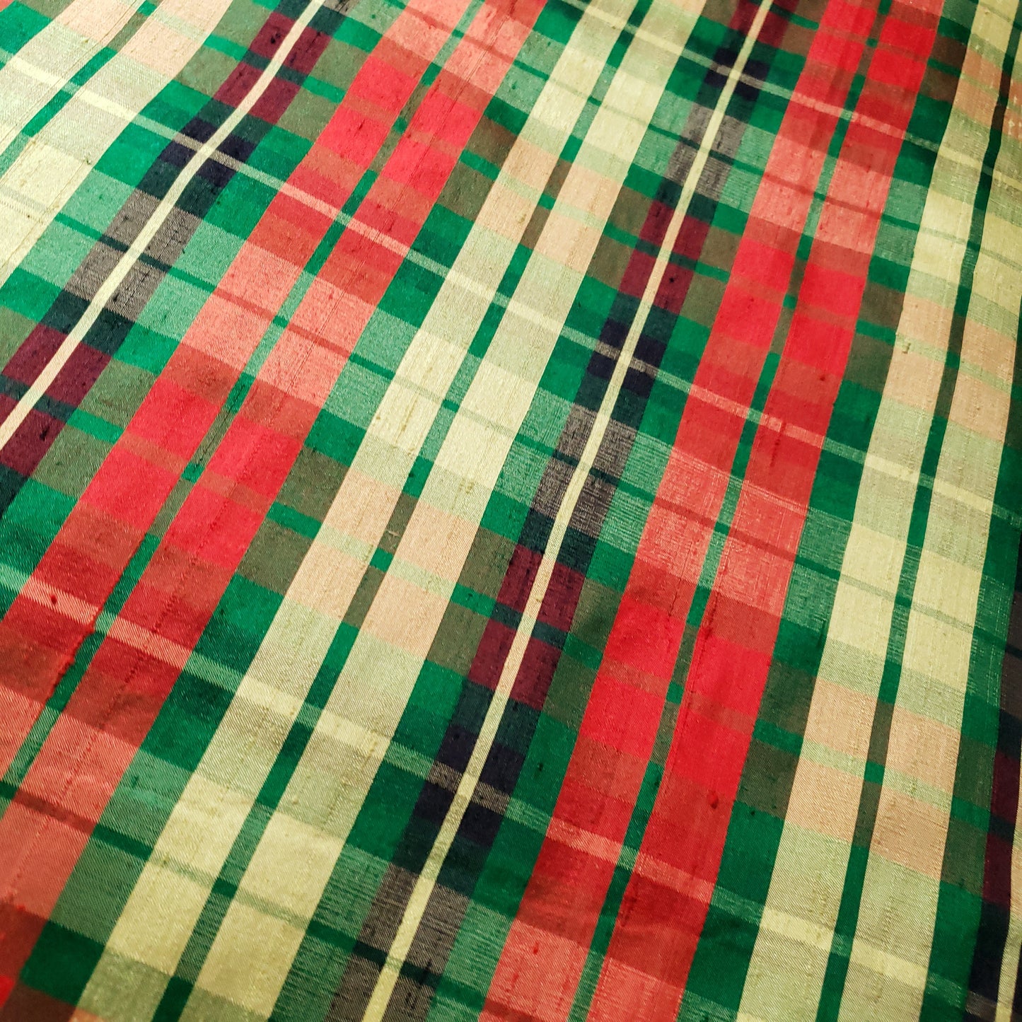 GOLD HOLIDAY PLAID SILK DUPIONI