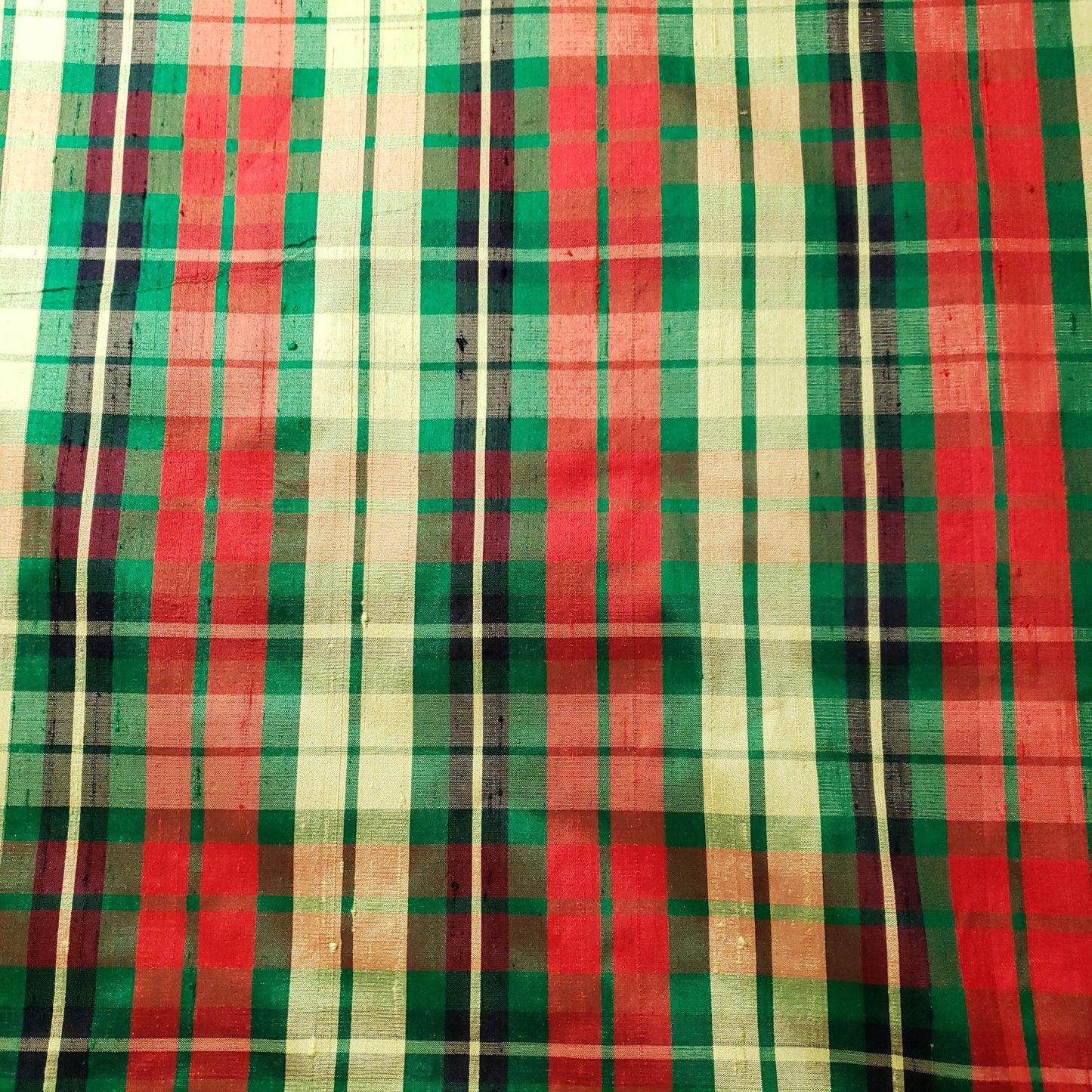 GOLD HOLIDAY PLAID SILK DUPIONI