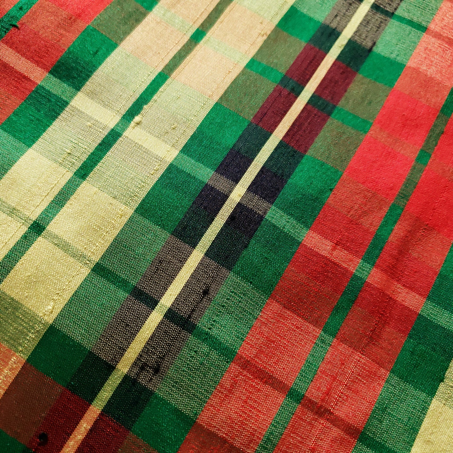 GOLD HOLIDAY PLAID SILK DUPIONI