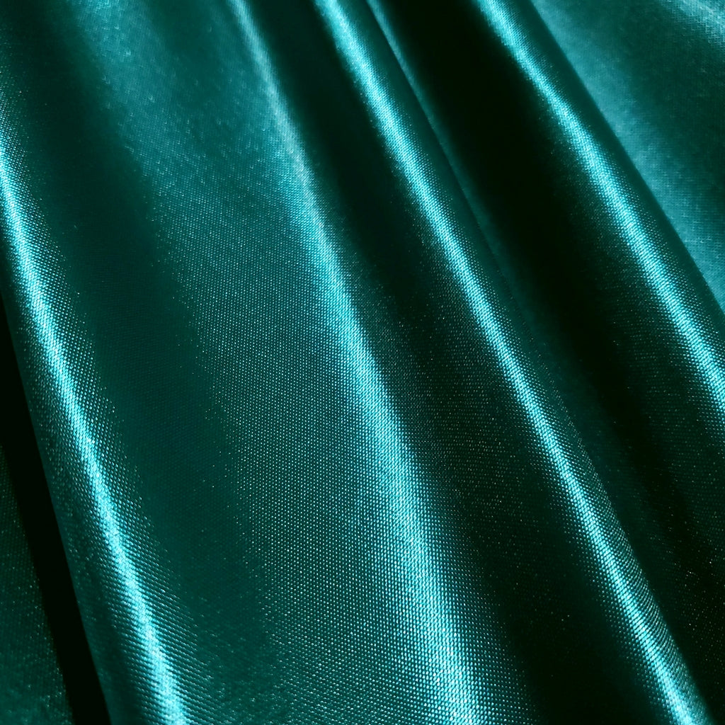 MEDIUM PLAIN SATIN GLOSSY GREEN HUNTER