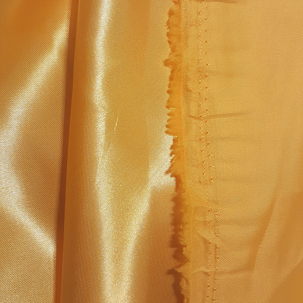 MEDIUM PLAIN SATIN GLOSSY YELLOW GOLD