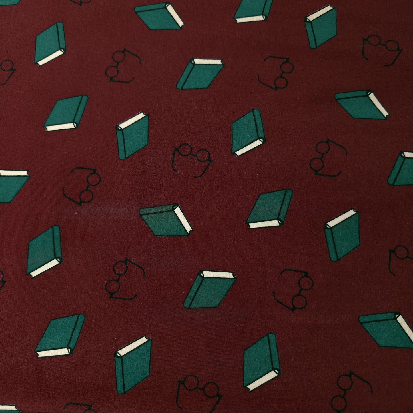 BOOKS AND GLASSES LIBRARY MICROFIBER