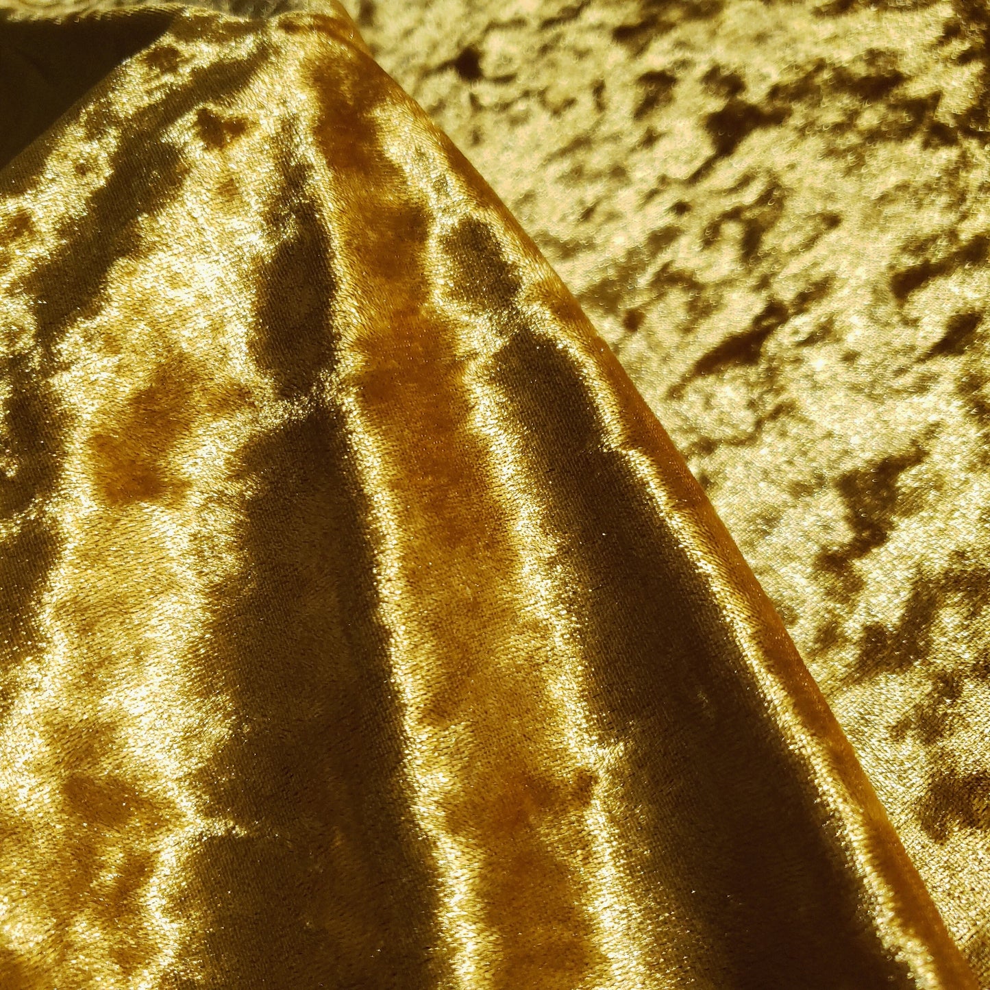 ICE CRUSH VELOUR STRETCH VELVET GOLD BRASS