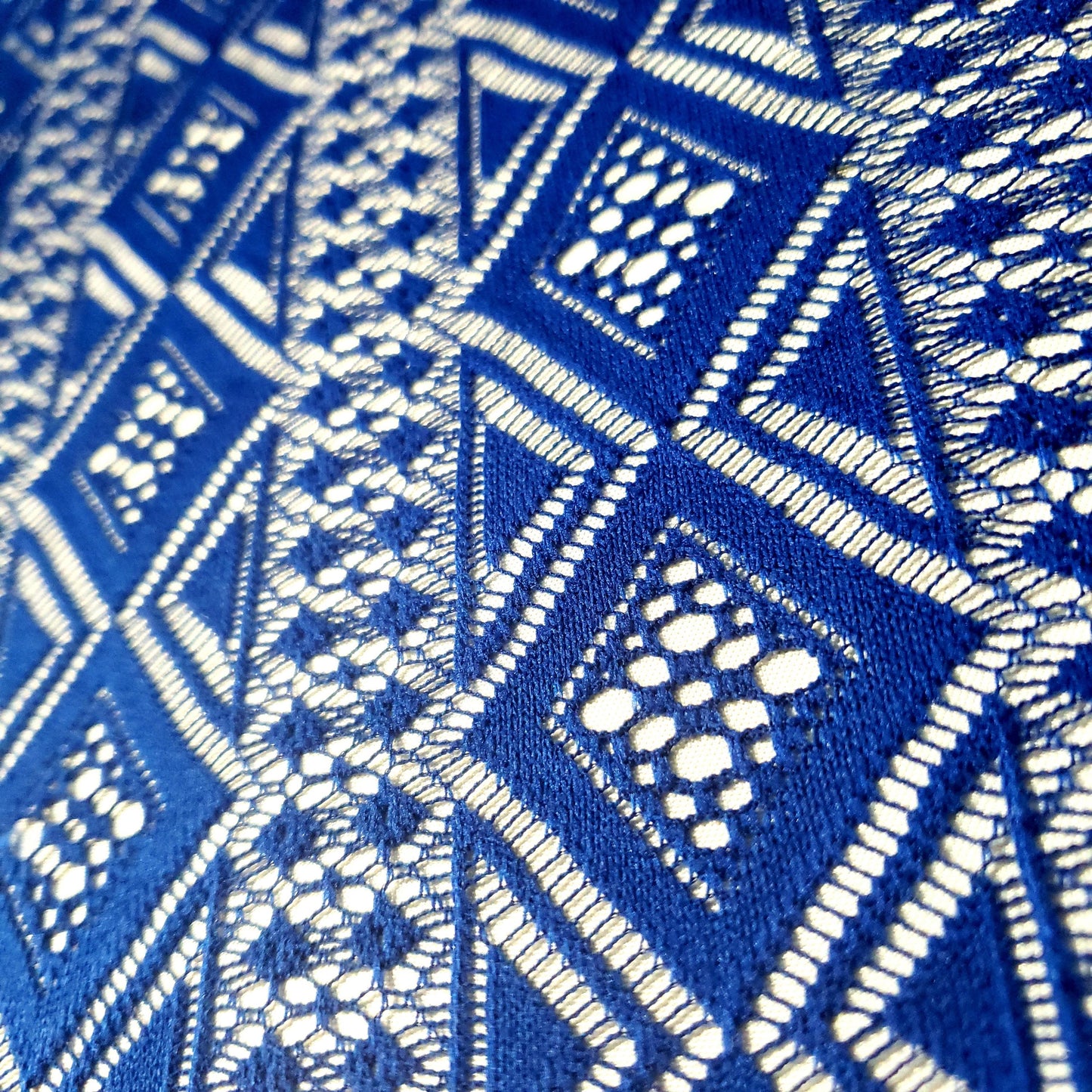 DIAMOND STRIPE LACE ROYAL BLUE
